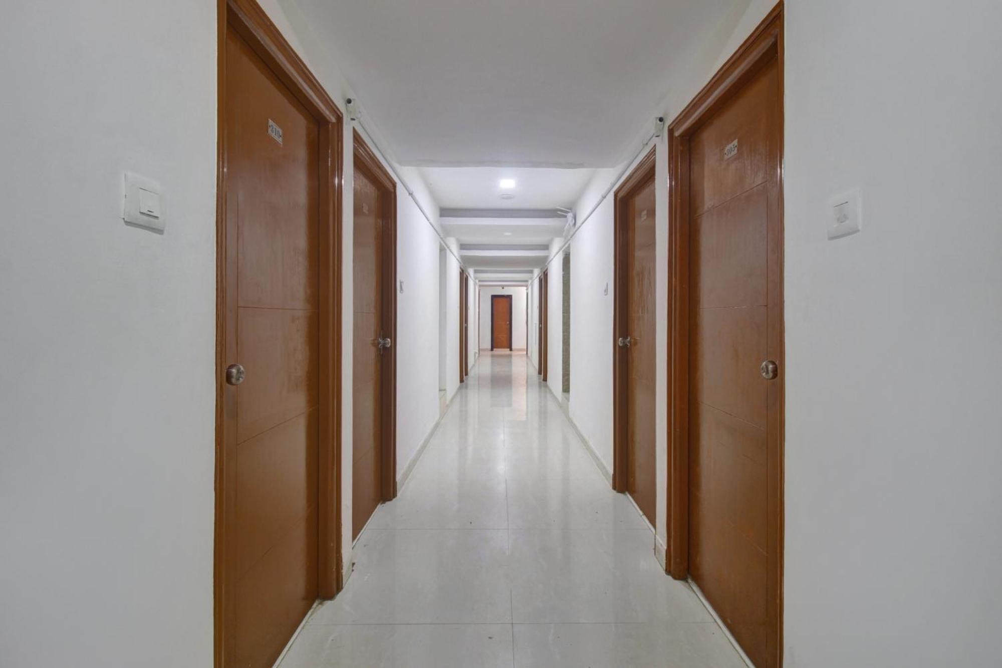 Hotel Collection O Sai Krupa à Haïdarabad Extérieur photo